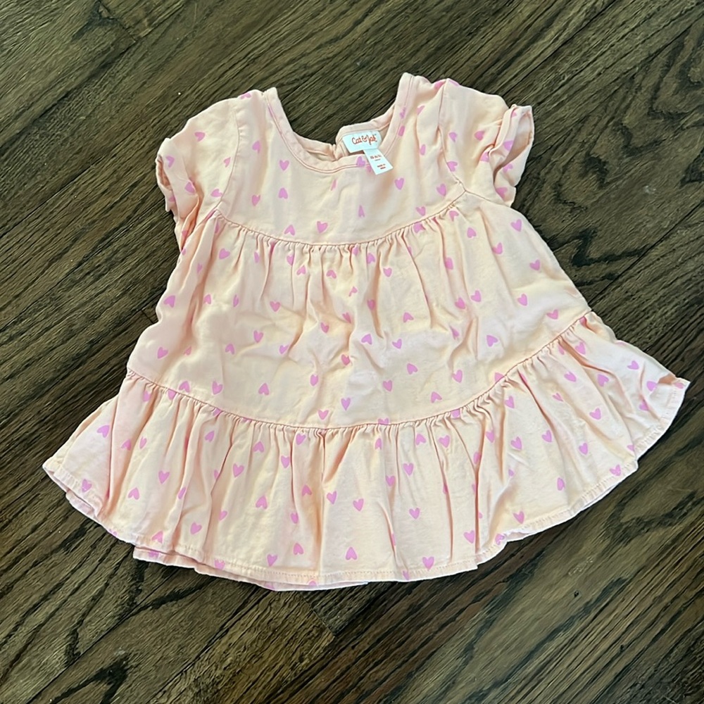 XS (4/5) Cat & Jack Heart Pattern Peplum Top/Blouse